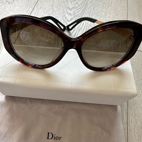 Dior Women´s Brown Frame Sunglasses